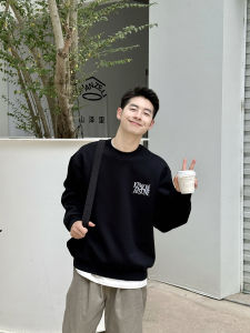 เสื้อสเวตเตอร์คอกลมแขนยาวทรงหลวมสำหรับผู้ชาย สีดำ ลายตัวอักษร แฟชั่นฤดูใบไม้ร่วง 2025 เสื้อเชิ้ตคอกลมแขนยาวแบบสวมหัว