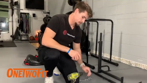 OneTwoFit บาร์โหนติดผนัง โหมดการฝึก 3 โหมด หรือกําแพง สำหรับติดถาวร Wall Pull Up Bar อุปกรณ์ฟิตเนส ยืดตัว บริหารหน้าท้อง บาร์ดึงข้อ และวิด