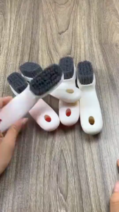 BÀN CHẢI ĐÁNH GIÀY LÔNG NHỰA PP COMBO 2 CÁI – CỌ CHÀ GIÀY DÉP ĐẦU DÀY TAY CẦM CONG DỄ CẦM