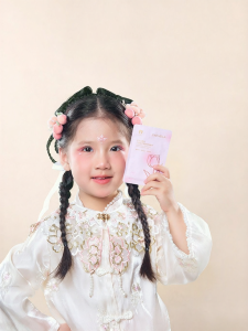 [CHỈ 30/10 - VC 20%] Khăn Ướt Dành Cho Trang Điểm Sân Khấu Làm Sạch Mềm Mại 10 Miếng CARMELA
