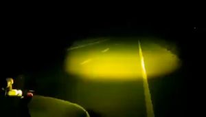 สวิตซ์ 3 ทาง สวิทซ์ ไฟสปอร์ตไลต์ ติดแฮนด์ มอเตอร์ไซค์ ไว้ทำ ไฟ สูง ต่ำ สองเสต็ป ไว้ทำ ไฟ สูง ต่ำ สองเสต็ป ดำ/เงิน ขาว