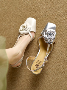 ประดับดอกไม้สไตล์นางฟ้า หนัง รองเท้าแตะเปิดนิ้วเท้าเปลือย ผู้หญิง ฤดูร้อน รองเท้าส้นสูง ทันสมัย กลวงออก ดีไซน์