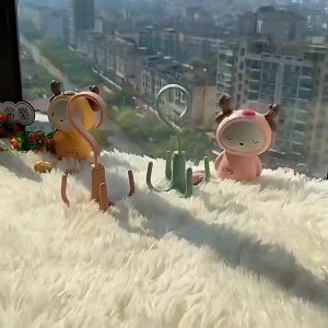 Móc Nhựa 4 Chấu Tiện Lợi Xoay 360 Độ -Aeneas Shop