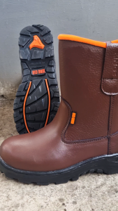 sepatu safety