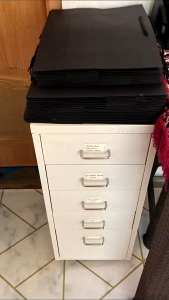 Metal File Cabinet Drawer with Lock Steel Cabinet Unit Mobile Base Drawer with Wheels Minimalist Home Office File Cabinet Bedroom Storage Cabinet