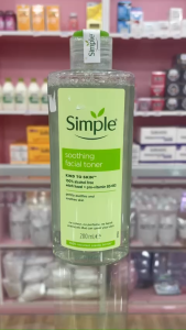 Chai toner nước hoa hồng SIMPLE TRÀ XANH