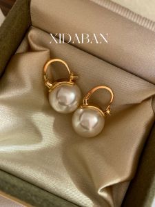 Exquisite Large Pearl Earrings Womens Luxury Bucket Style Stud Earrings French Style Fashion Jewelry Crystal Geometric Pattern