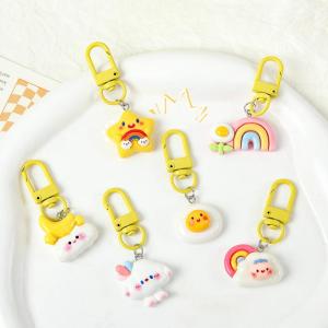 St. Kunkka 1pcs Resin Cartoon Piglet Keychain: A Cute Trinket Gift for Your Girlfriend