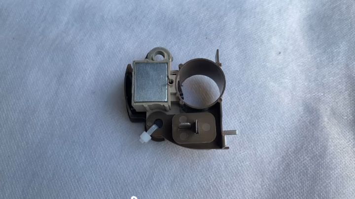 Ic Regulator Ic Alternator Mitsubishi ST120SS Lama 12V - 7787