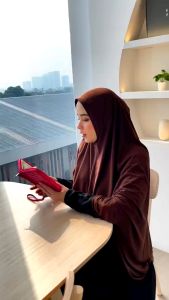 Hijab Bergo Instan Non Pet Jersey Khimar Malay Jumbo Daily XXL