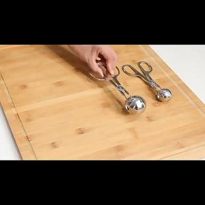 Muỗng kẹp làm thịt viên hình tròn kích thước nhỏ và lớn sáng tạo Y