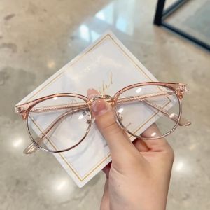 2024 Graded Glasses for Nearsighted Fashionable Round Frame Photochromic Micro Cat Eye Style Transparent Gray Grade