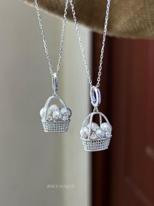 Elegant Pearl Embedded Ancient Method Woven Basket Necklace Fashionable Clavicle Chain Accessory for Women Alloy Material