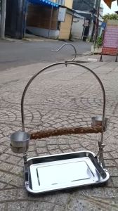 1 bộ cầu đứng size trung cây ngang gỗ gạo kèm xích 0.8 và vòng chân cho các dòng vẹt