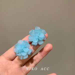 Elegant Floral Ear Cuffs for Women Transparent Fresh Sweet Style Fashionable Jewelry Ear Studs Alloy Material Handmade Craft