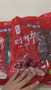 Táo Đỏ Hàn Quốc Loại Nguyên Trái Quả ngọt chắc thịt