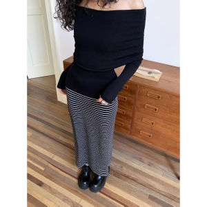 Black One-Shoulder Knitted Sweater Womens Inner Wear GOGO BURN Commute Style Slim Fit Long Sleeve Pure Color Shoulder Bared Top