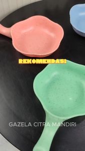 Tempat Saos Sambel Sambal Kecap Wadah Mangkok Kecil Bentuk Unik Bunga Bahan Jerami Gandum