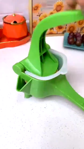 Plastic Handy Squeezer Fruit Manual Juicer Fruit PresserJuicer ExtractorLemon Juicer Plastic Handy Squeezer
