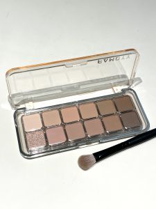 FAMOTY Eyeshadow Palette 12 Colors Matte Oats Latte Cement Color Student Affordable Easy to Color Eye Makeup Tool