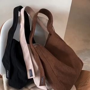 Tas Kanvas Retro Korduroi Tas Selempang Tas Bahu Wanita Pria Kapasitas Besar Tas Tote Mahasiswa Cocok untuk Semua Tas Messenger Tsuno Bag New Canvas Bag Retro Corduroy Crossbody Shoulder Bag Women Large Capacity Student Tote Bag All Match Messenger Bag