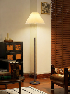 DGY | Retro French Style Ambient Floor Lamp