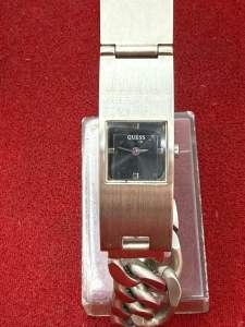 เกรส Quartz ตัวเรือนสแตนเลส นาฬิกาผู้ชาย มือสองของแท้