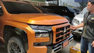 โช๊คค้ำฝากระโปรงหน้า Mitsubihi triton ปี2024 (1คู่) สินค้าตรงรุ่นไม่ต้องเจาะ ติดตั้งง่าย สินค้ารับประกันนานถึง2ปี VETHAYA