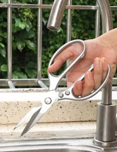 Gunting Dapur SK-5 Jepang: Multifungsi & Super Kuat