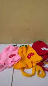 Topi Kupluk Bayi Bonet Stroberi Pakai Tali Terbaru