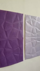 HT Wallpaper Foam Stiker 3D Batik Wallpanel Bentuk Diamond Triangle Warna Ungu Stiker Dinding Dekorasi Dinding Kamar