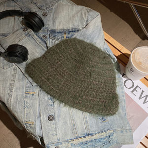 หมวกถักหนาสำหรับผู้หญิงในฤดูหนาว หมวกถักหนาแบบสวมหู ทรงหน้าเล็ก หมวกถักขนสัตว์แบบลำลอง หมวกถักขนสัตว์แบบสวมหูสำหรับผู้หญิง