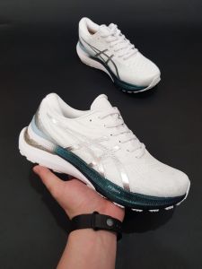 sepatu badminton pria premium quality made in Vietnam