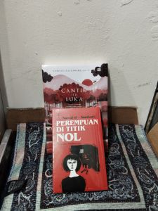 PAKET 2 BUKU CANTIK ITU LUKA DAN PEREMPUAN DI TITIK NOL