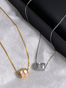 as Right as Rain Natural White Shell Pendant Small Waist Necklace for Women 2024 New Arrival Light Luxury Minority Necklace Clavicle Chain