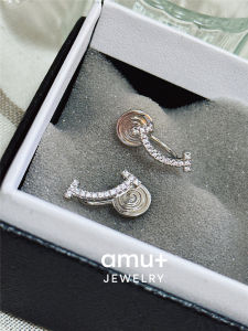 Elegant Smiling Face Mosquito Coil Tray Ear Clip Precise Fashion Jewelry Decorative Korean Style Handmade Gold Plated Gemstone