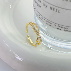 แหวนไข่มุกแบบไขว้ระดับไฮเอนด์ แหวนเปิดแบบอเนกประสงค์ ดีไซน์ทันสมัย แหวนนิ้วผู้หญิง แหวนแฟชั่น แหวนเพชร แหวนเงิน