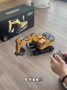 HUANGER | Remote Control Electric Alloy Excavator Toy 4WD