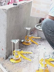 ตัวปรับความสูงกระเบื้อง เสายกระดับกระเบื้องผนัง อุปกรณ์ช่วยปรับระดับกระเบื้อง ปรับได้สูง 1-12ซม ปรับความสูง