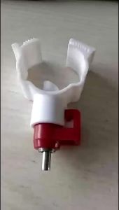 ถ้วยให้น้ำอัตโนมัติ สําหรับรดน้ําไก่ ปรับน้ำได้ 6ชิ้น นิปเปิ้ลให้น้ำไก่ แพ็คละ