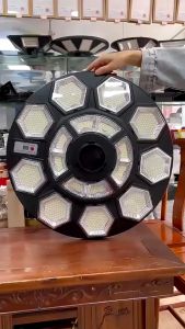 【Lifetime Warranty】UFO solar light outdoor waterproof IP67 solar street light 500000W garden lamp Automatic spot light with sense remote control