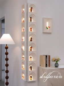 ARTPIONEER | Creative Lighted Display Shelf For Corner