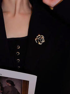 Camellia Brooch: A High-End Delicate Rhinestone Accessory