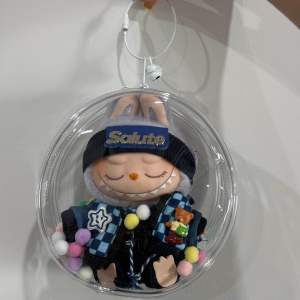 ชุด Labubu ตุ๊กตาหน้ายิ้ม ร้านไทย v.1/v.2 (เฉพาะชุด)