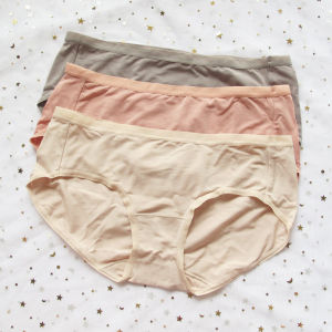 กางเกงชั้นในผู้หญิงเนื้อบางระบายอากาศได้ดีแห้งเร็วเนื้อนุ่มเนื้อนุ่มยืดหยุ่น GM1085 ชุด 3 ชิ้น ผ้าฝ้ายผสมโพลีเอสเตอร์