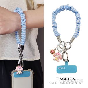 สายรัดข้อมือโทรศัพท์มือถือแบบสั้นผ้าลายสก็อต DIY สายรัดกระเป๋า ลูกปัดจี้ปีกงู สายรัดมือถือแบบกันหลุดสำหรับผู้หญิง