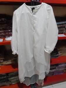 Azahira atasan brukat tile wanita modern tunik - baju kondangan wanita modern 2021 - baju blouse wanita tile - baju atasan muslimah long tunik - tunik wanita terbaru 2021 kekinian