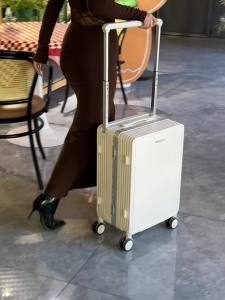 MANLVSHI | High Aesthetic Large Capacity Travel Luggage