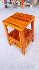 เก้าอี้ไม้สัก เก้าอี้หัวเหลี่ยมแบบกระเช้า ขนาด 29x29x50ซม ไม้หนาเเข็งเเรงมาก มีช่องวางของด้านล่าง สะดวกมากพกเดินทางสะดวก