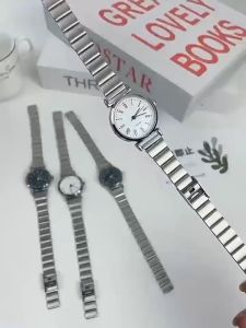 2025 New Fashion Watch Womens Casual Quartz Watches Retro Metal Strap Watch Jam Tangan Perempuan